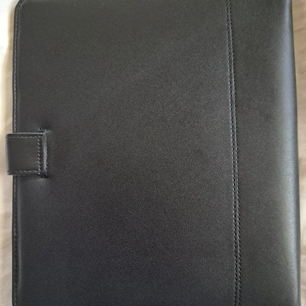 FRANKLIN COVEY Premium Leather I-Pad Case 9-3/4
